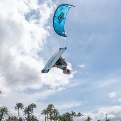 Naish 2024 Pivot Freeride / Wave Kite Discounts Apply ! 19 Naish 2024 Pivot Freeride / Wave Kite Discounts Apply ! -DriftRide Store 900 naish 2024 pivot size bar a3