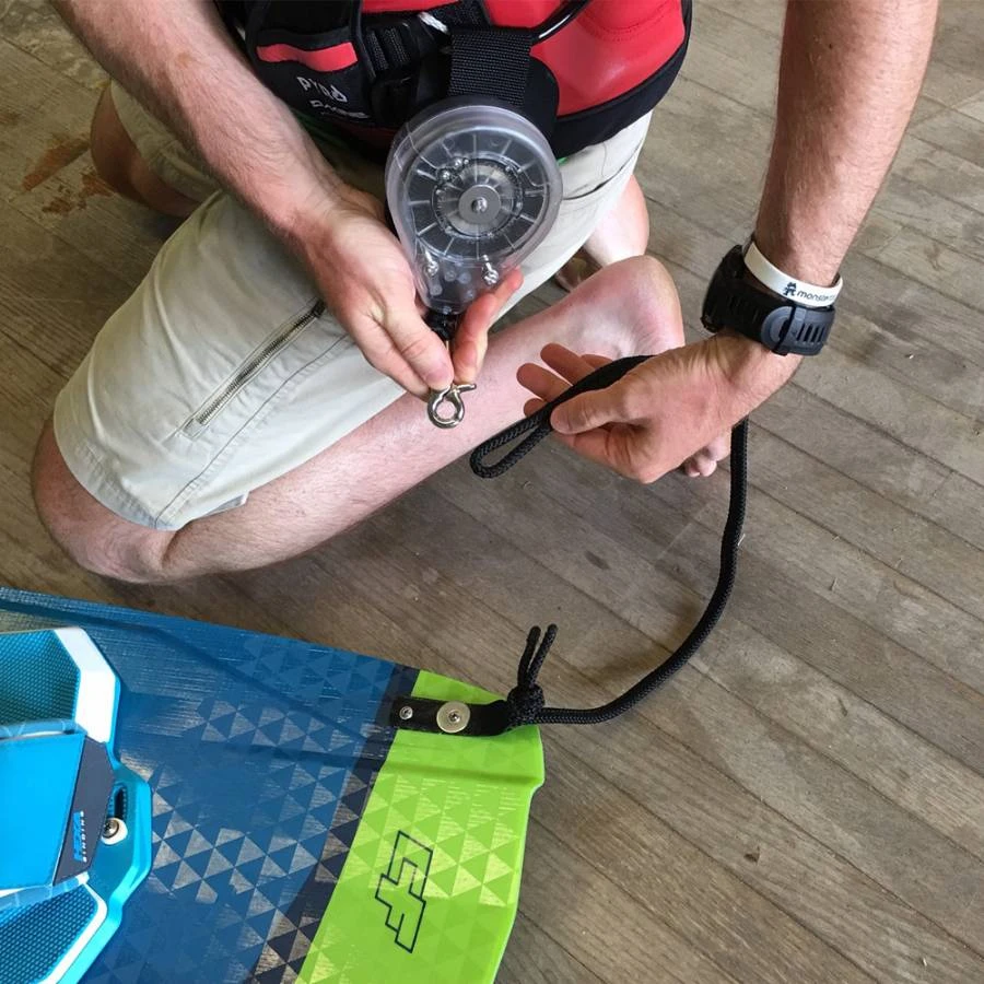 Oceanus Quick-Release EEL Retractable Reel Board Leash Discounts Apply ! 3 Oceanus Quick-Release EEL Retractable Reel Board Leash Discounts Apply ! - Image 3