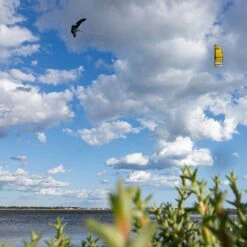 Ozone Edge V12 Freeride / Big Air / Race Kite Discounts Apply ! -DriftRide Store ozone edge v12 action 5