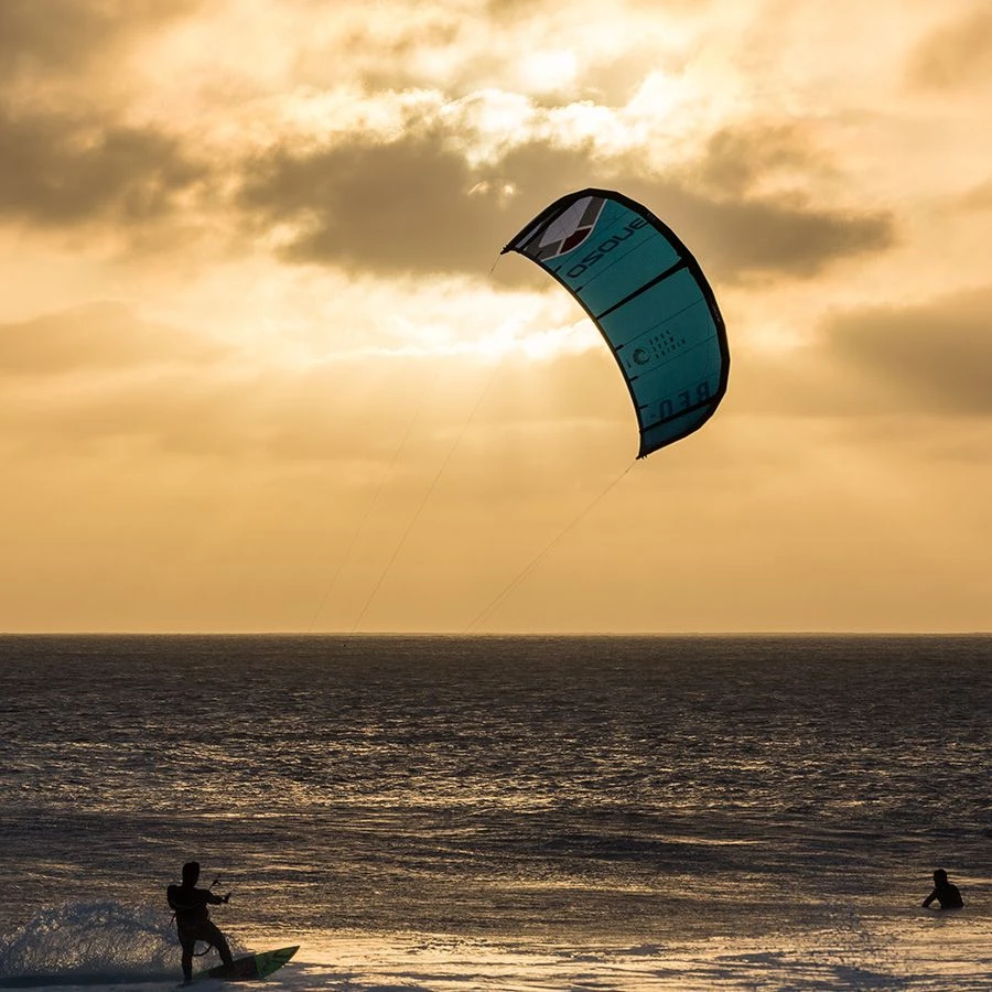 Ozone Reo V6 Surf / Wave Kite - 30% Off Discounts Apply ! 4 Ozone Reo V6 Surf / Wave Kite - 30% Off Discounts Apply ! - Image 4